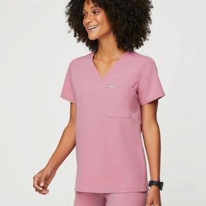 Figs Chalk Pink Catarina Top Small